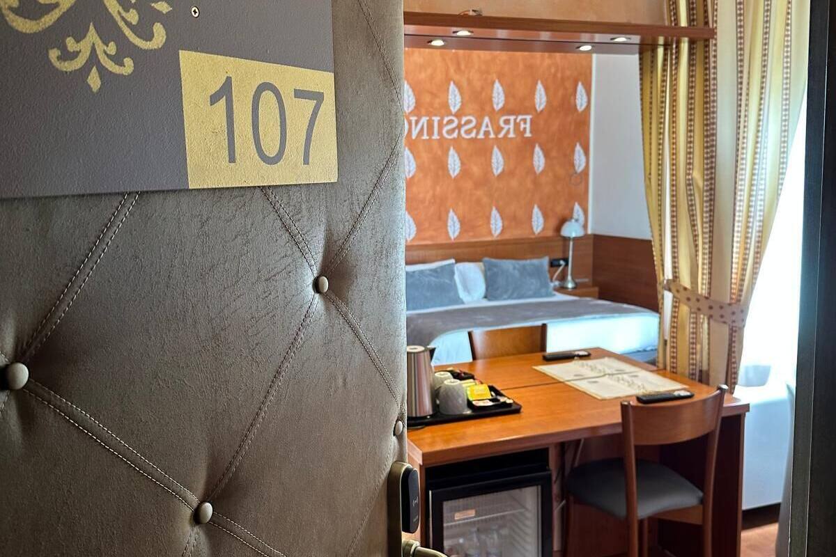 أغطية فراش متميزة وألحفة محشوة بالريش وأسرّة بإسفنج يتكيف مع شكل الجسم