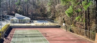 MODERN & SPACIOUS ★ 2 KING BEDS ★ FAMILY FRIENDLY