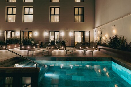 atLumbreras16 – Affordable hotel in Seville