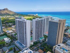 Exterior - Mountain View, Close to Waikiki Beach w/ Parking (Honolulu)