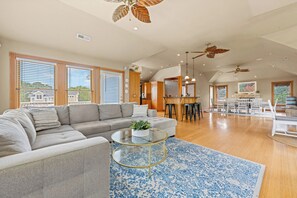 TV, fireplace, DVD player