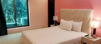 Xpress Hotel