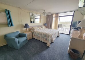 3 chambres, fer et planche à repasser, accès à Internet, literie fournie