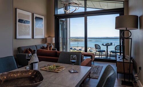 Shoreline Apartments