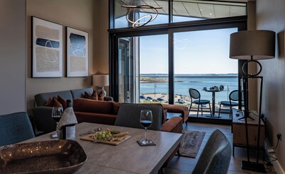 Shoreline Apartments