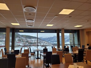 Restaurant - Dombåstun (Dovre)