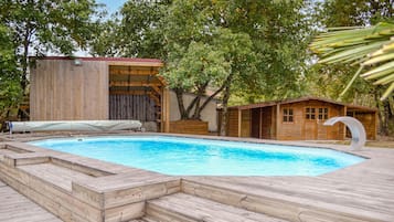 Piscine extérieure