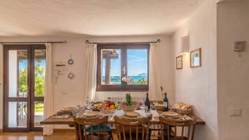 Standard House, 2 Bedrooms, Terrace (La Casa Di Farina 2 With Pool) | Dining