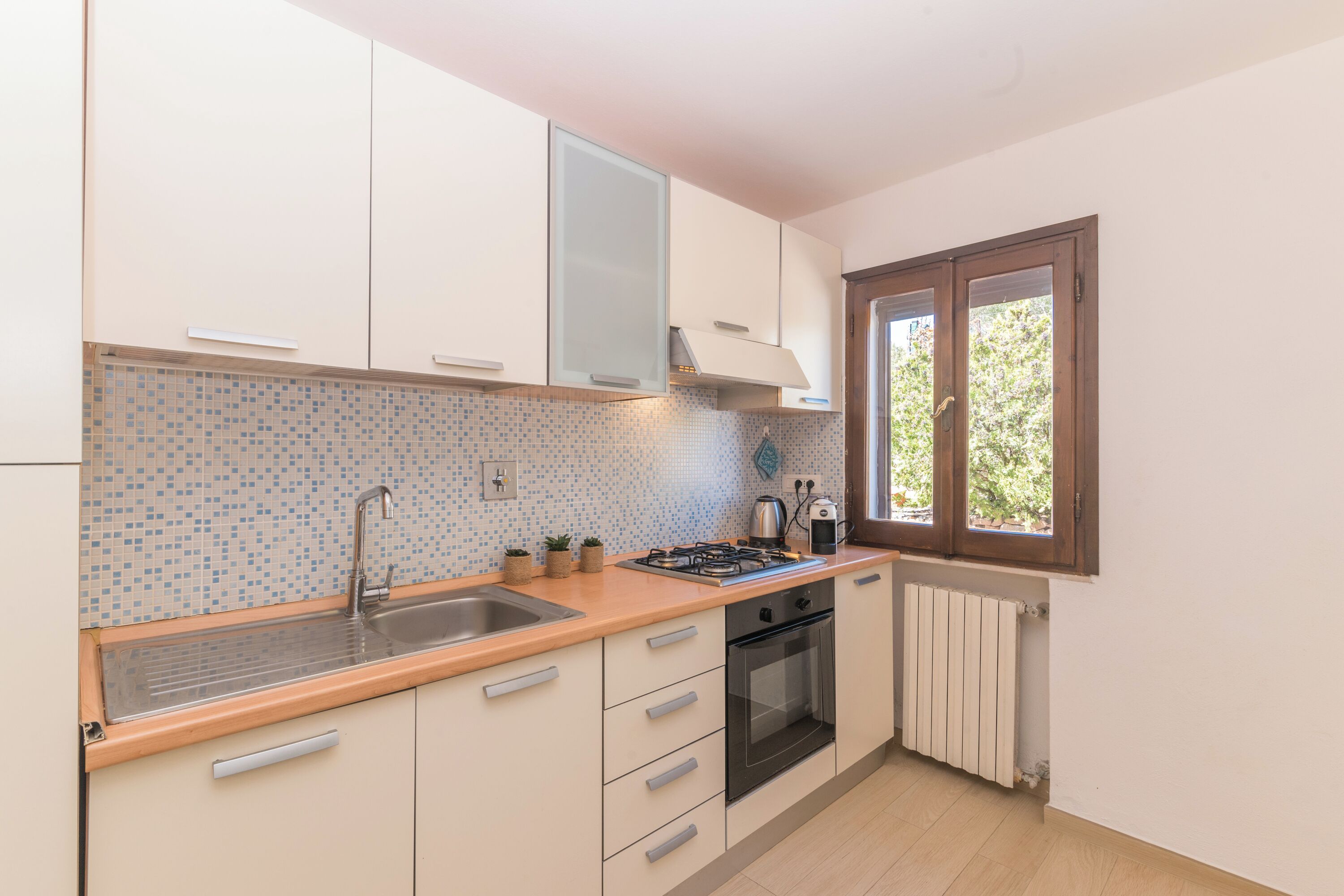 Casa standard, vários quartos, 2 banheiros (La Casa Di Farina With Pool) | Cozinha privada | Geladeira, fogão, cooktop, cafeteira/chaleira