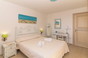 Standard House, Multiple Bedrooms, 2 Bathrooms (La Casa Di Farina With Pool) | 2 bedrooms, WiFi, bed sheets