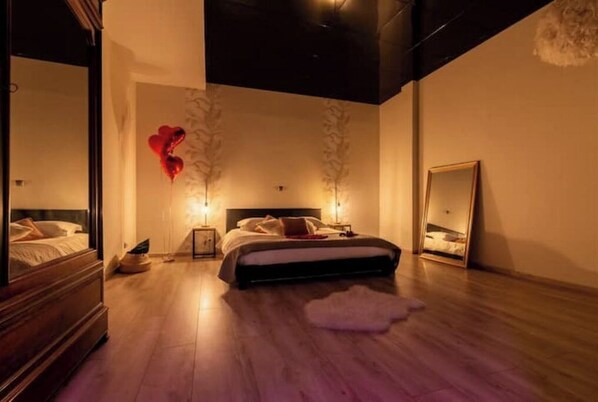 1 chambre, fer et planche à repasser, Wi-Fi, draps fournis