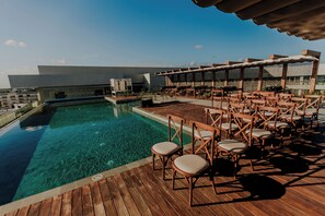 Outdoor banquet area - Aloft by Marriott Playa del Carmen (Playa del Carmen)