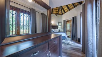 4 bedrooms, free WiFi, bed sheets