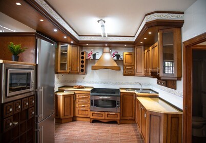 Nice townhouse with private pool, BBC and 2.5 km from Puy Du Fou.