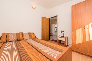Economy Apartment A1 | 2 bedrooms, free WiFi - Apartment Steindl (Vir)