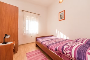 Economy Apartment A1 | 2 bedrooms, free WiFi - Apartment Steindl (Vir)