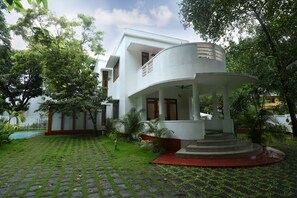 Front of property - Beach Gate Bungalows CGH Earth (Kochi)
