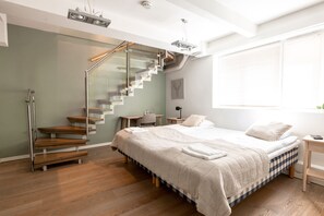 Premium-Apartment | 2 Schlafzimmer, Schreibtisch, laptopgeeigneter Arbeitsplatz