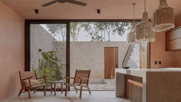 45-inch Smart TV with digital channels, TV, Netflix