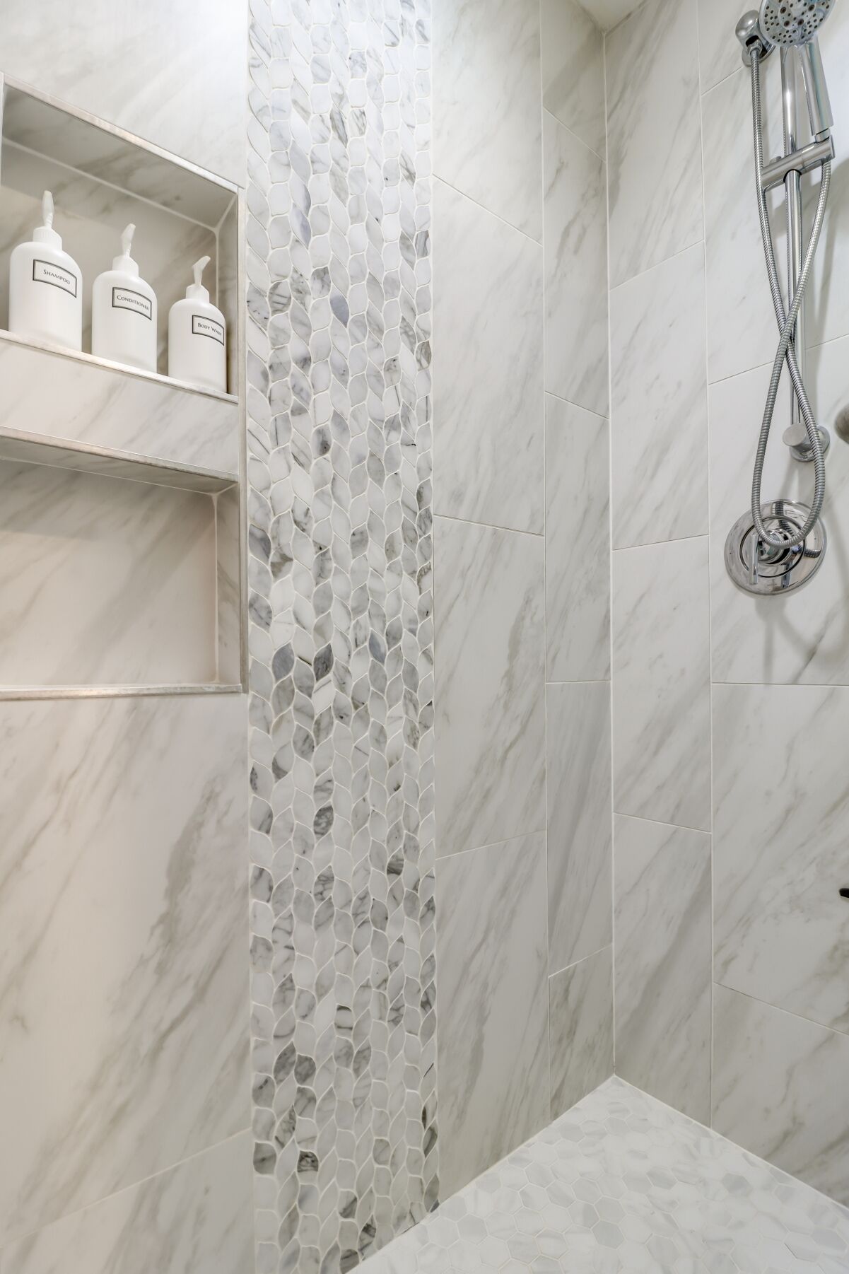 Combined shower/bathtub, bidet, soap, shampoo