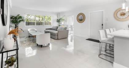 FIFA Perfect | RiversideMoon 2: Pompano Beach Retreat
