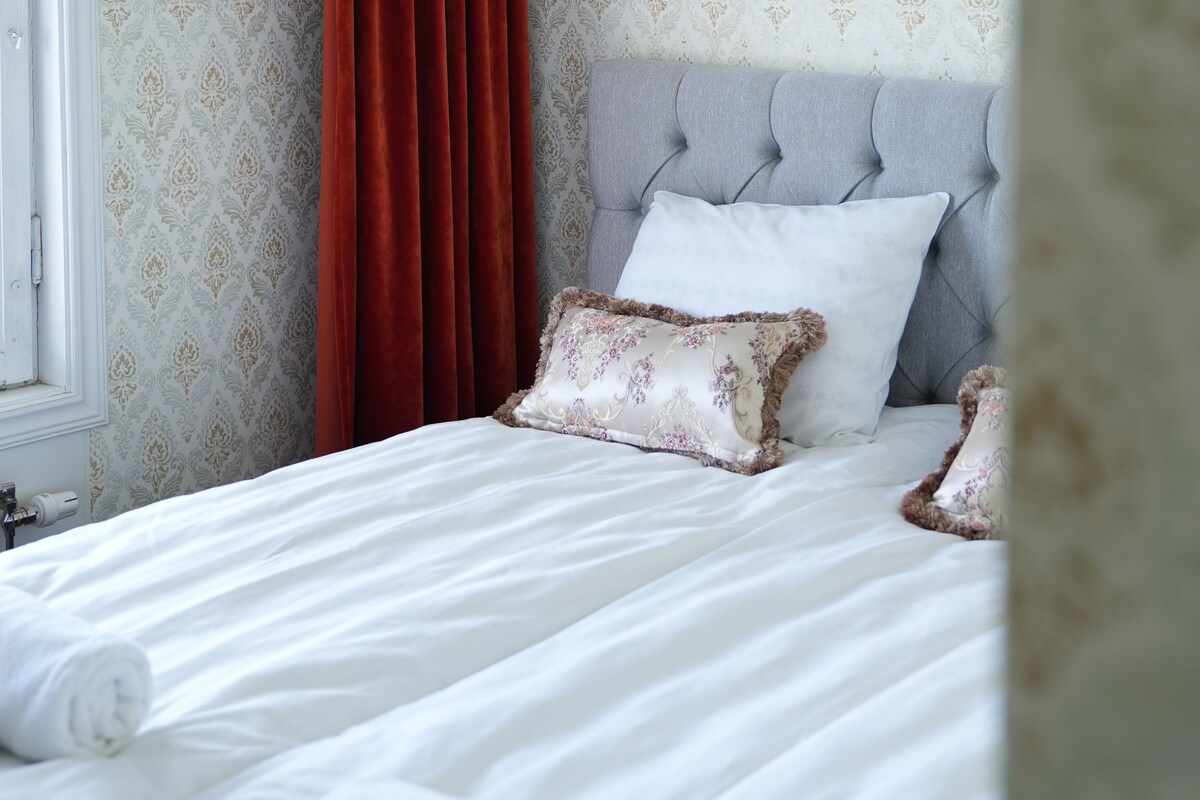 Basic Double Room