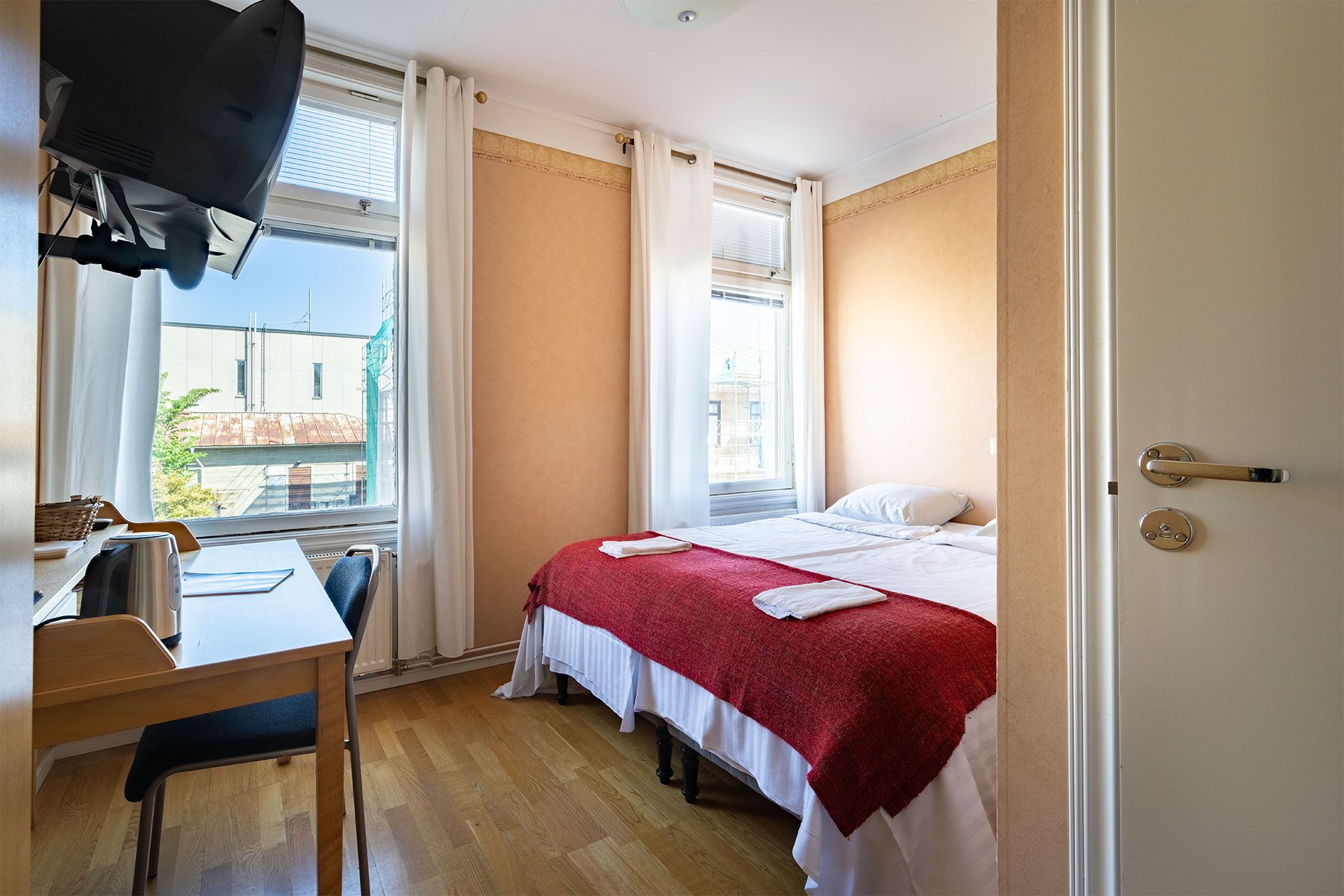 ห้องคลาสสิกดับเบิลหรือทวิน |  เตารีด/โต๊ะรีดผ้า, Wi-Fi ฟรี