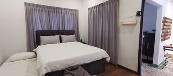 DeCorner @ Ujong Pasir | Melaka Town | Netflix | Wi-Fi |