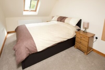 Country Views peaceful location in superb setting close to the Norfolk Broads