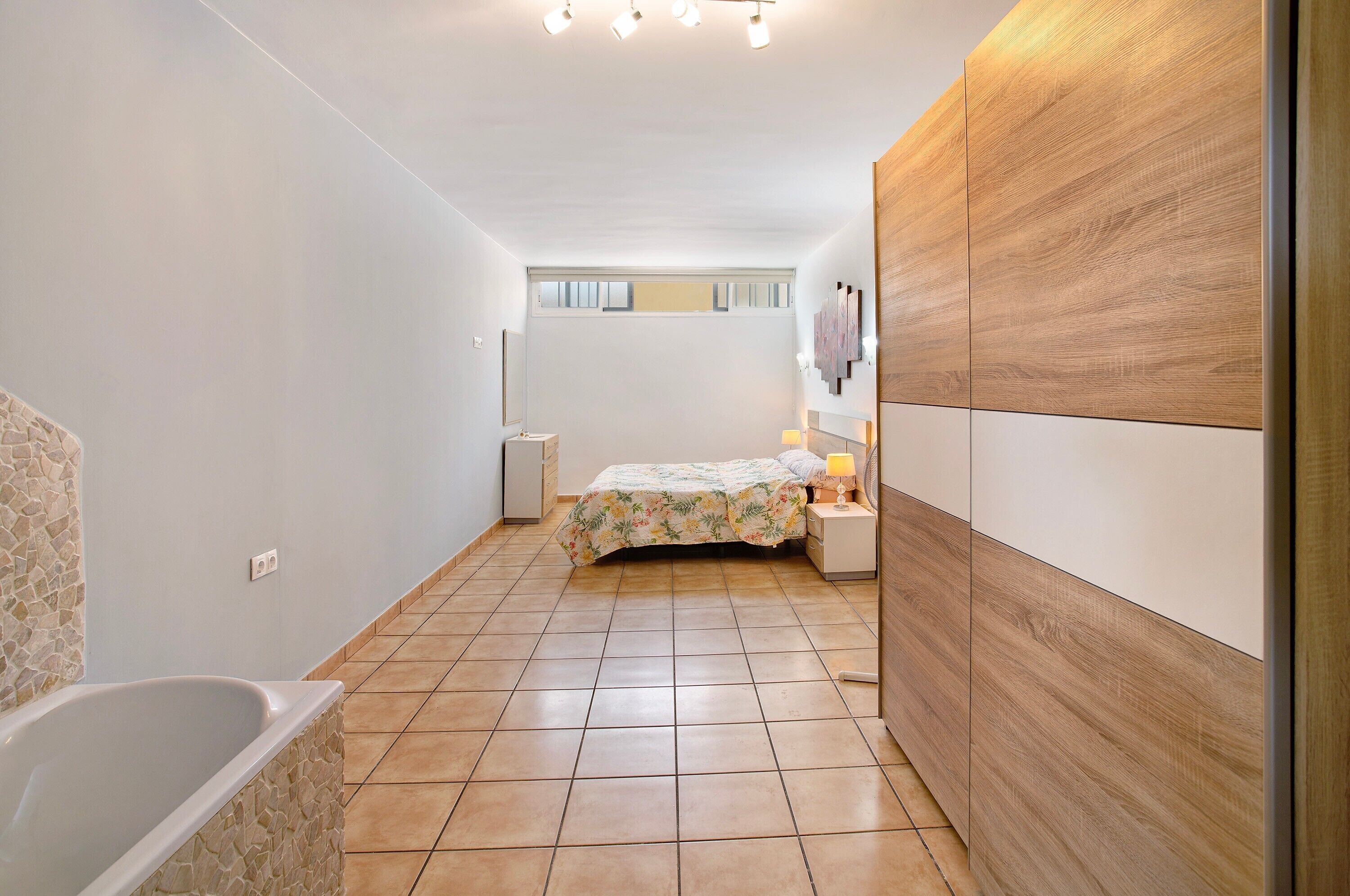 1 sovrum, strykjärn/strykbräda, gratis wi-fi och sängkläder