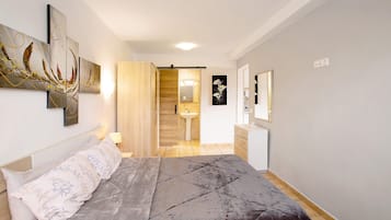 1 sovrum, strykjÀrn/strykbrÀda, gratis wi-fi och sÀngklÀder