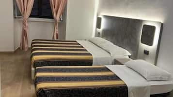 Chambre Triple | Salle de bain | SĂšche-cheveux