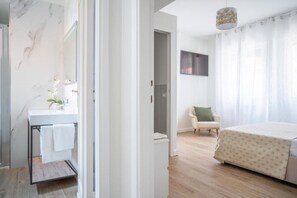 2 quartos, Wi-Fi de cortesia, roupa de cama