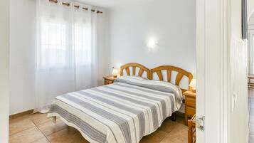 4 bedrooms, free WiFi, bed sheets