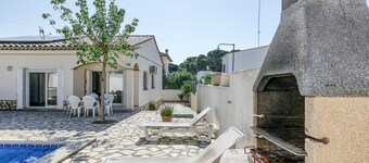 Holiday Home "Villa Allegra" with Pool, Garden & Wi-Fi