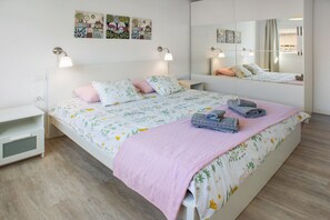 1 bedroom, iron/ironing board, free WiFi, bed sheets - Vacation Home "Casa La Meliana" with Mountain View & Wi-Fi (La Aldea de San Nicolas)