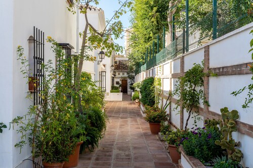 Holiday Home "Casa Pueblo Lopez" with Private Pool, Terrace, Air Conditioning & Wi-Fi