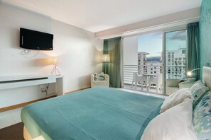 1 bedroom, free WiFi, bed sheets - Apartment 'Dfm Happy Days D - Funchal' with Balcony, Wi-Fi and Air Conditioning (Funchal)