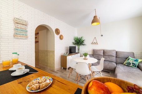 Dining. Holiday Home "Casa Iribarne" with A/C and Wi-Fi