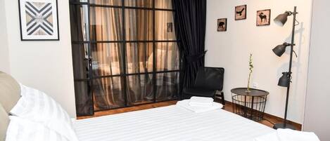 2 bedrooms, iron/ironing board, free WiFi, bed sheets