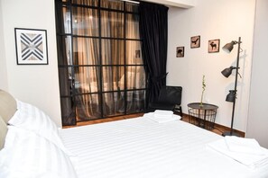 2 habitaciones, tabla de planchar con plancha y wifi gratis 