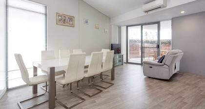 Waverley apartment F-two bedrooms, wifi available