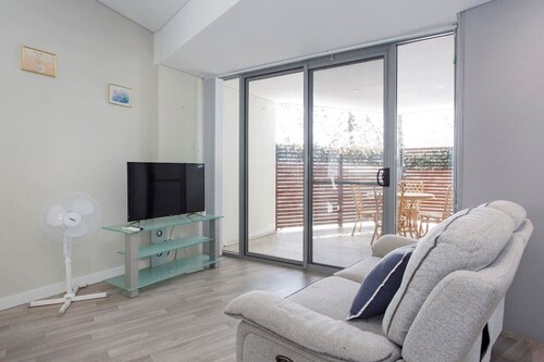 Waverley apartment F-two bedrooms, wifi available