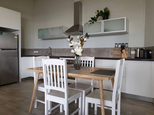Waverley apartment E-one bedroom, wifi available