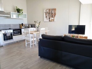 TV