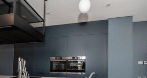 Appartement Penthouse luxueux | Coffre-fort, système d’insonorisation, fer et planche à repasser
