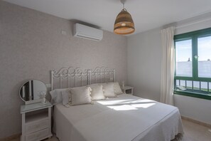 2 Schlafzimmer, Bügeleisen/Bügelbrett, kostenloses WLAN, Bettwäsche