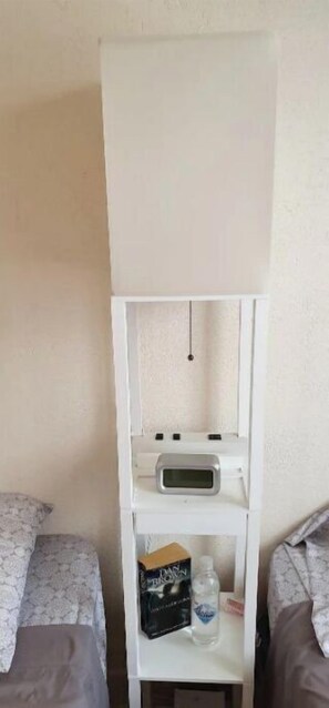 2 bedrooms, desk, WiFi - Lovely vacation rental in Oistins. (Oistins)