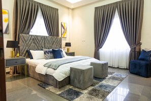 2 Schlafzimmer, Zimmersafe, Bügeleisen/Bügelbrett, kostenloses WLAN