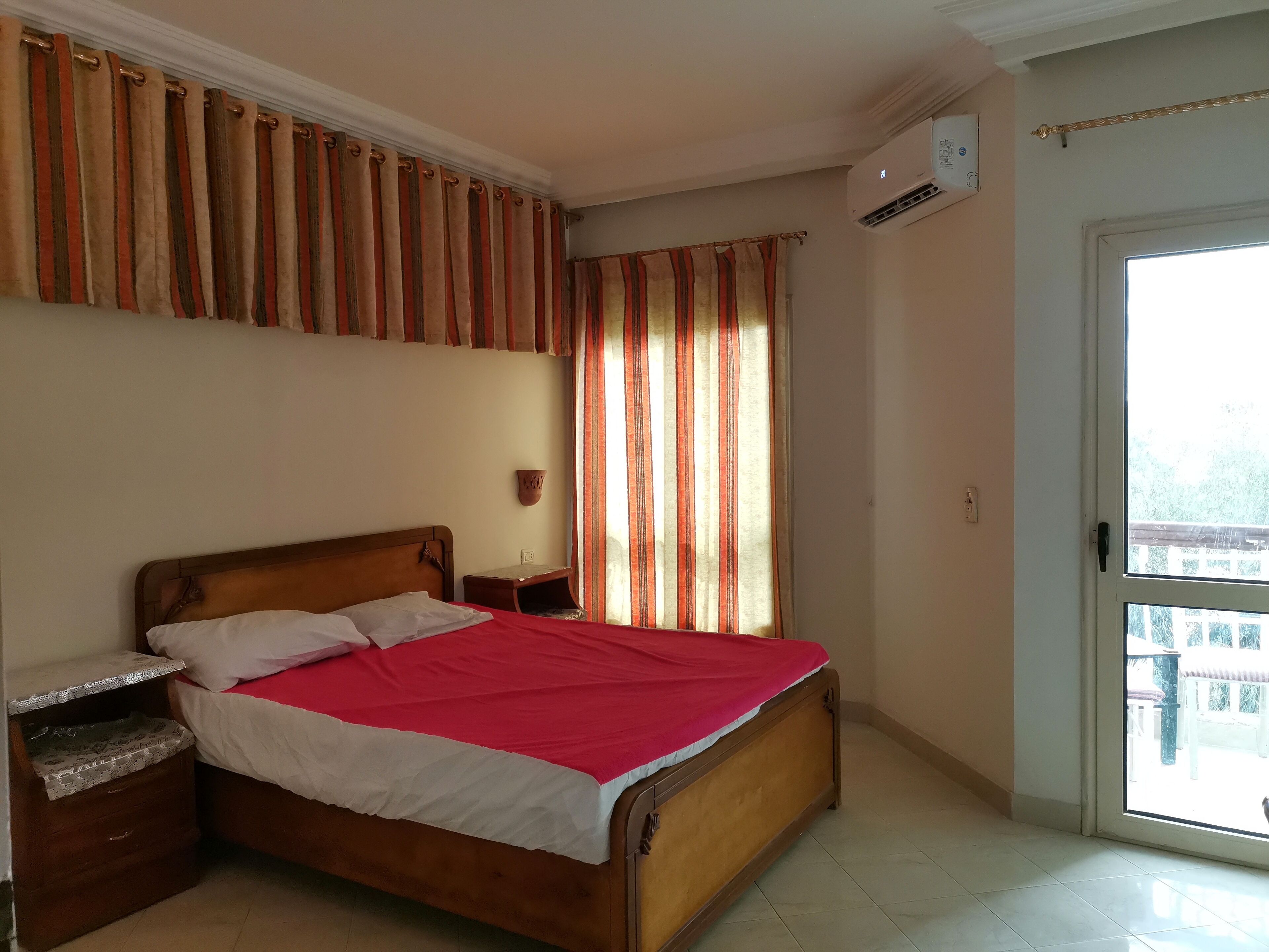 Photo - Golden Rose Hotel